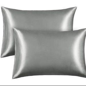Two Satin pillowcases (2) silver/gray Standard 🆕